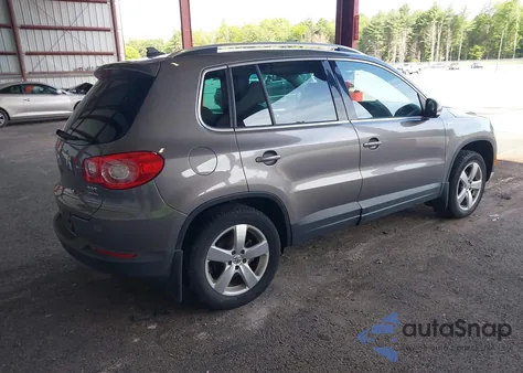2010 Volkswagen Tiguan Wolfsburg Edition from USA, damaged, VIN WVGBV7AX5AW529548